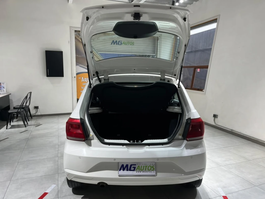 imagen 0 de vehiculo con id 2215